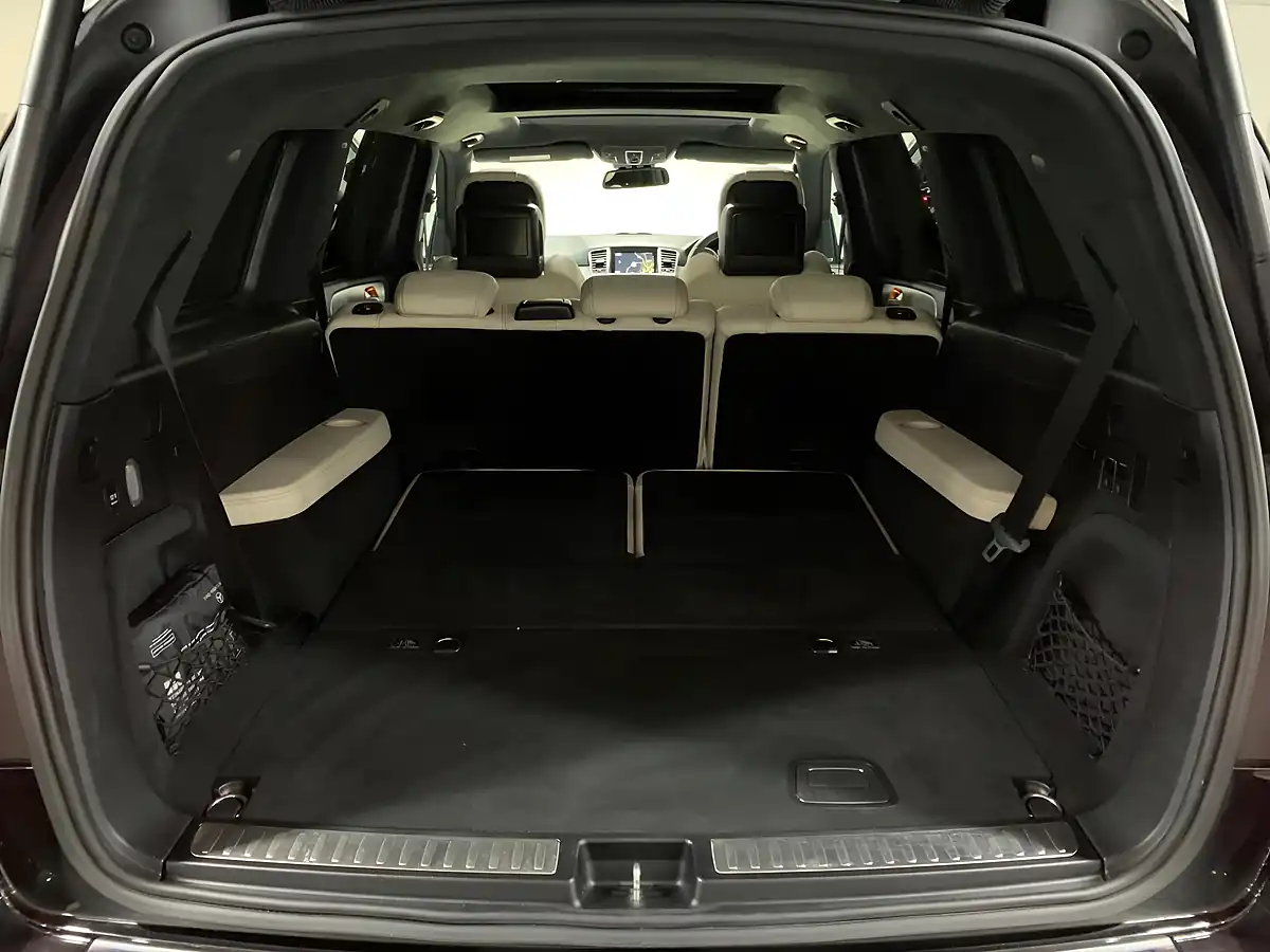 Used 2016 Mercedes-Benz Gl Class GL63 AMG Black - Interior and Exterior details 13
