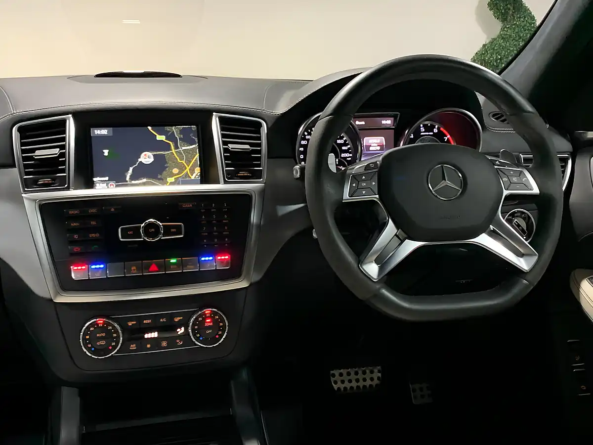 Used 2016 Mercedes-Benz Gl Class GL63 AMG Black - Interior and Exterior details 17