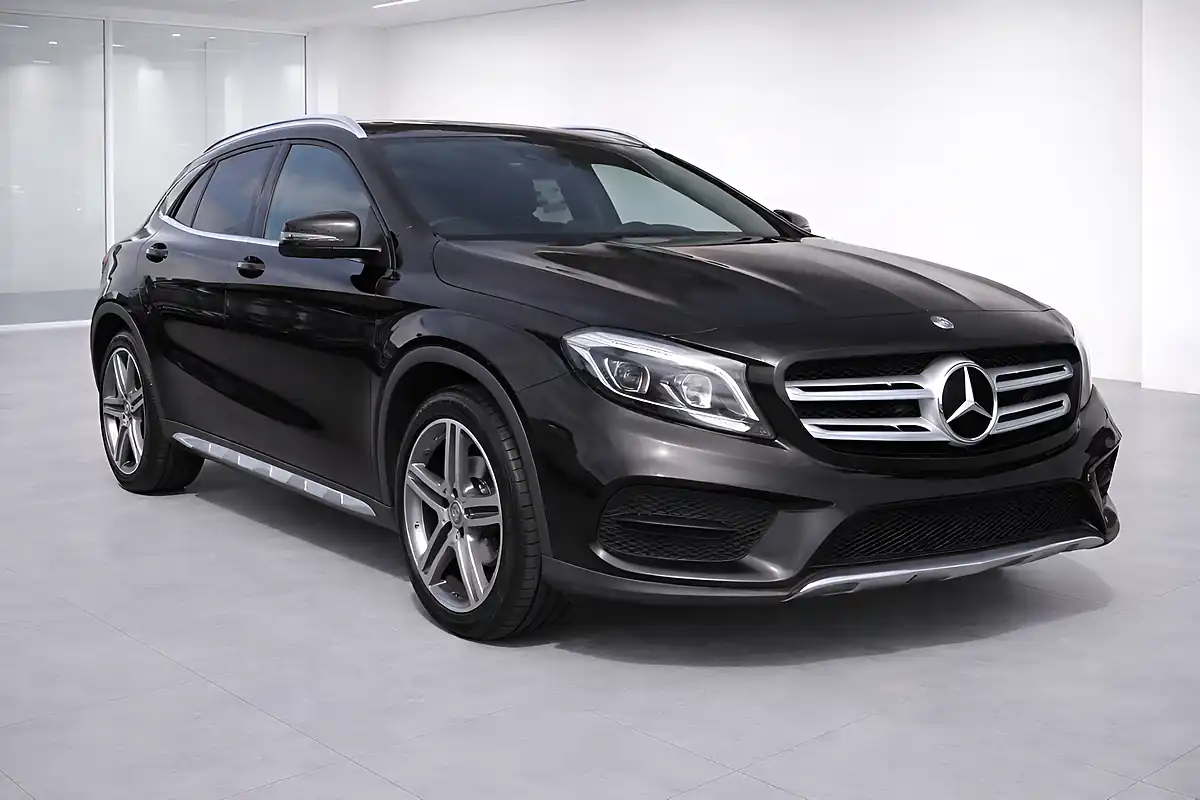 Used 2016 Mercedes-Benz Gla AMG Line Black - Front View