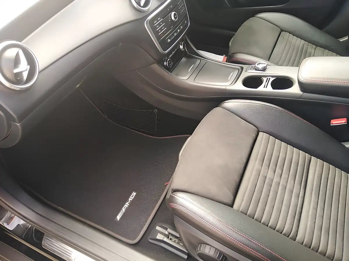 Used 2016 Mercedes-Benz Gla AMG Line Black - Interior and Exterior details 17