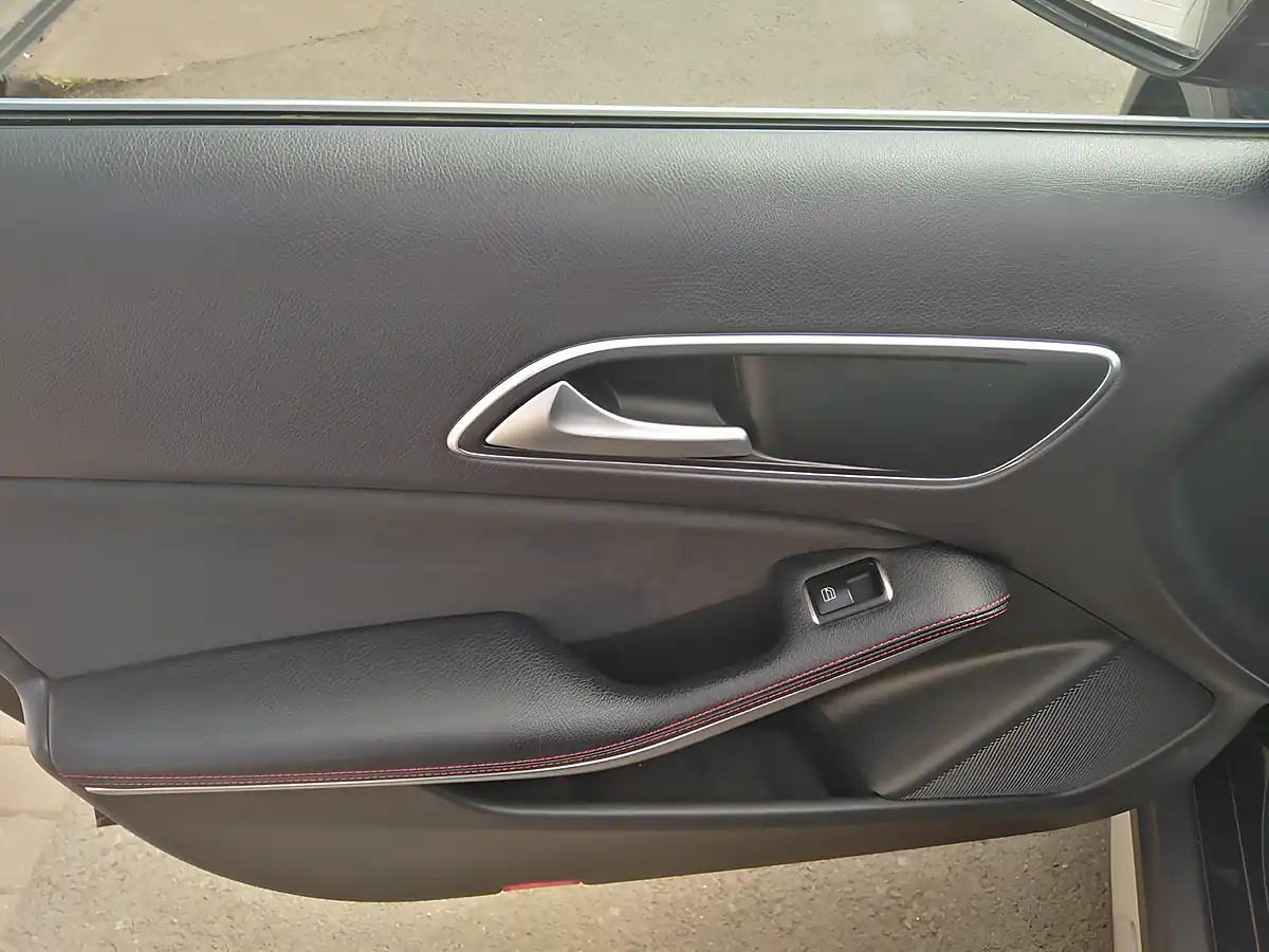 Used 2016 Mercedes-Benz Gla AMG Line Black - Interior and Exterior details 18
