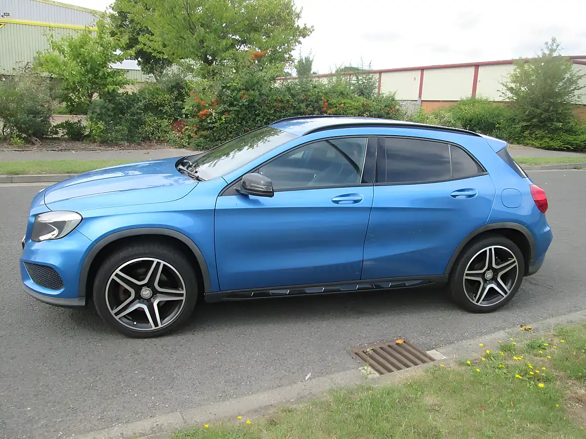 Used 2016 Mercedes-Benz Gla AMG Line Blue - Interior and Exterior details 2