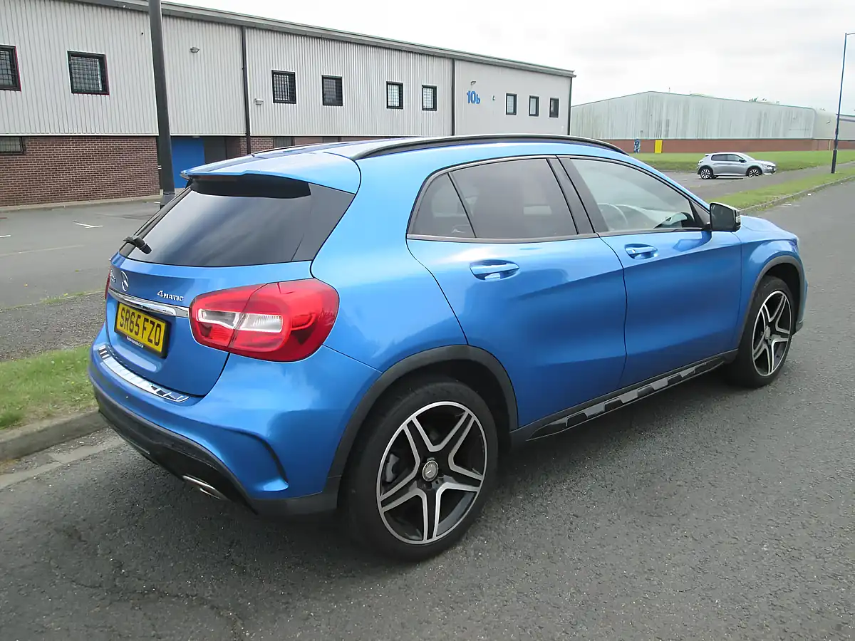 Used 2016 Mercedes-Benz Gla AMG Line Blue - Interior and Exterior details 4