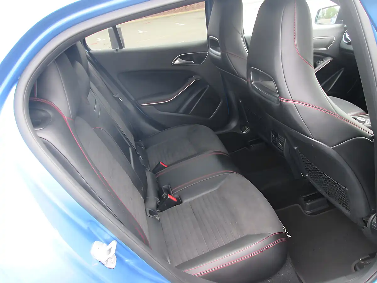 Used 2016 Mercedes-Benz Gla AMG Line Blue - Interior and Exterior details 8