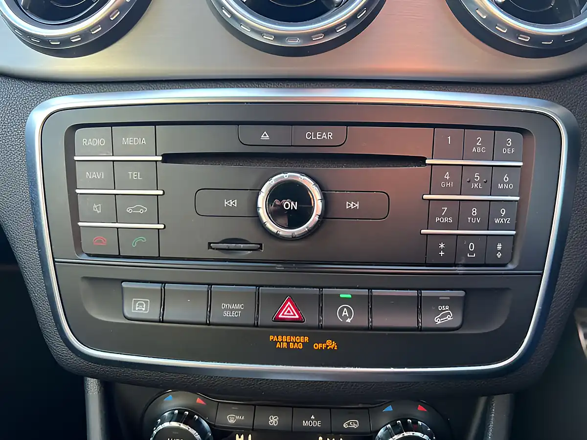 Used 2016 Mercedes-Benz Gla AMG Line Cirrus White - Interior and Exterior details 17