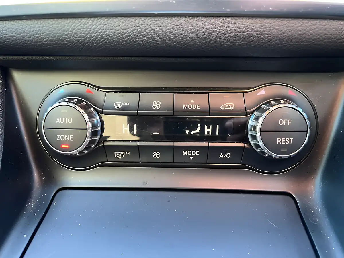 Used 2016 Mercedes-Benz Gla AMG Line Cirrus White - Interior and Exterior details 19