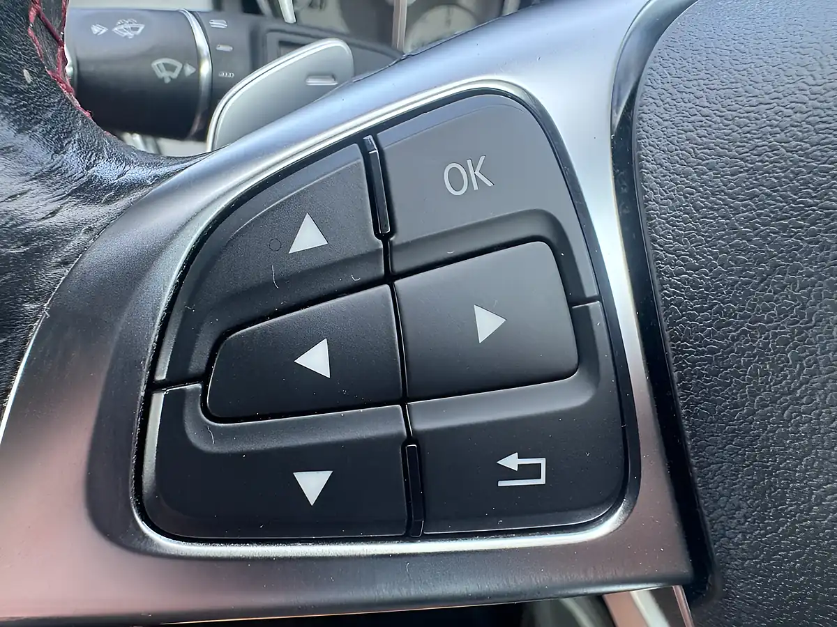 Used 2016 Mercedes-Benz Gla AMG Line Grey - Interior and Exterior details 19