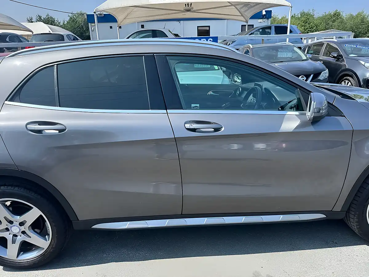 Used 2016 Mercedes-Benz Gla AMG Line Grey - Interior and Exterior details 7