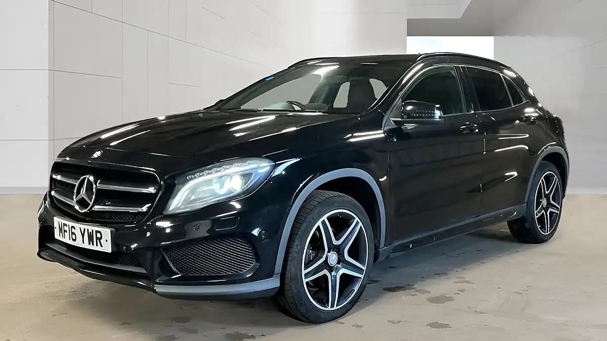 Used 2016 Mercedes-Benz Gla AMG Line (premium) Black - Interior and Exterior details 6