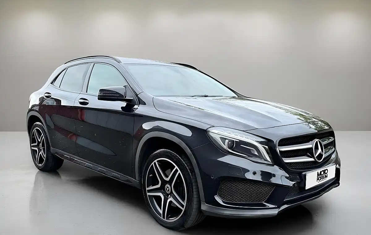 Used 2016 Mercedes-Benz Gla AMG Line Premium Black - Front View