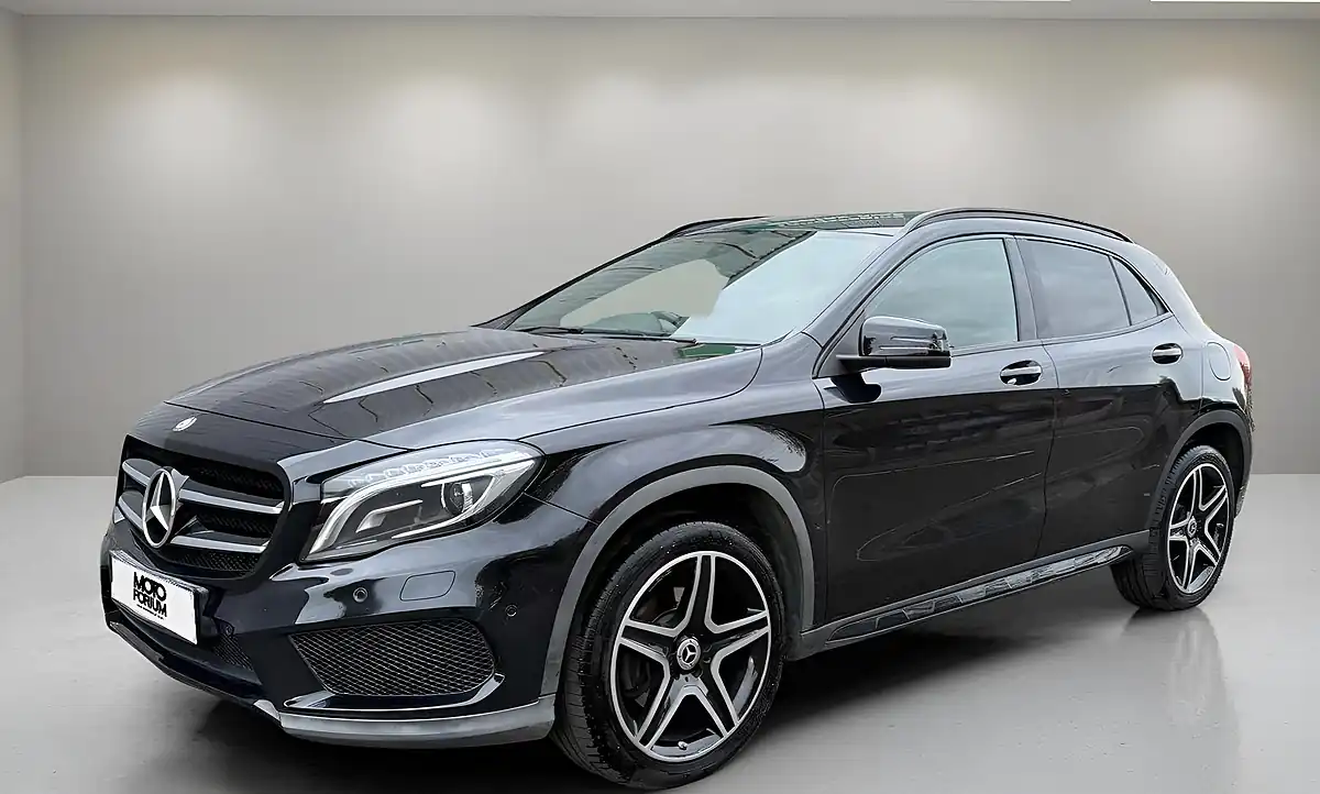 Used 2016 Mercedes-Benz Gla AMG Line Premium Black - Interior and Exterior details 2