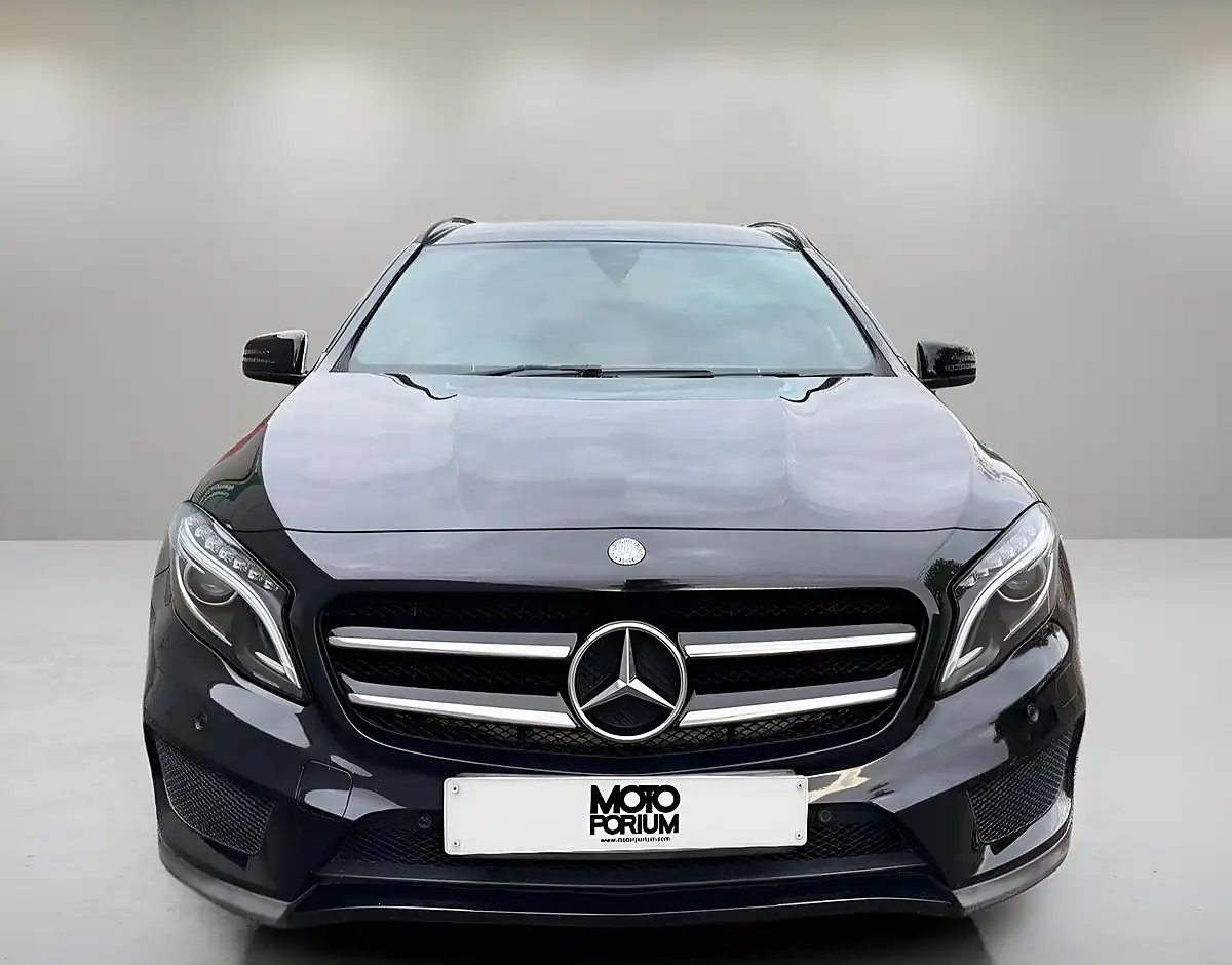 Used 2016 Mercedes-Benz Gla AMG Line Premium Black - Interior and Exterior details 6