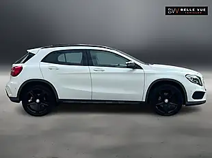 Used 2016 Mercedes-Benz Gla AMG Line Premium+ Cirrus White - Interior and Exterior details 4