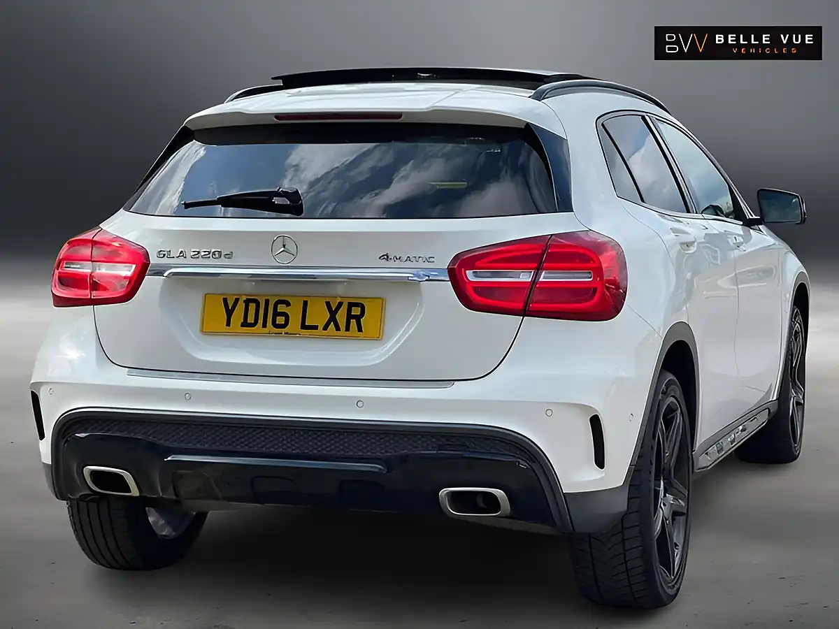 Used 2016 Mercedes-Benz Gla AMG Line Premium+ Cirrus White - Interior and Exterior details 6