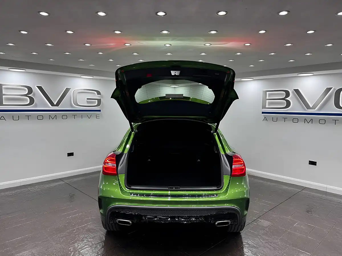 Used 2016 Mercedes-Benz Gla AMG Line (premium Plus) Green - Interior and Exterior details 18