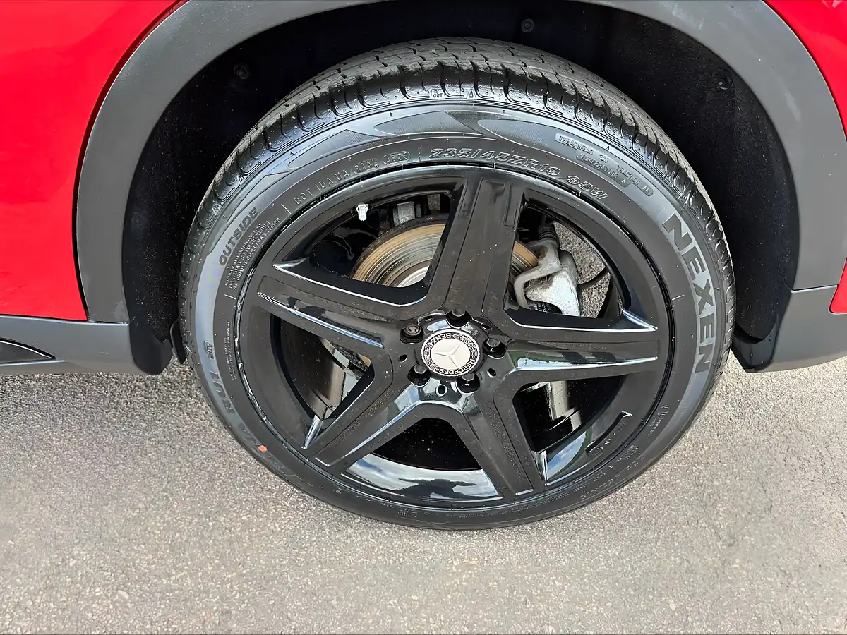 Used 2016 Mercedes-Benz Gla AMG Line Red - Interior and Exterior details 14