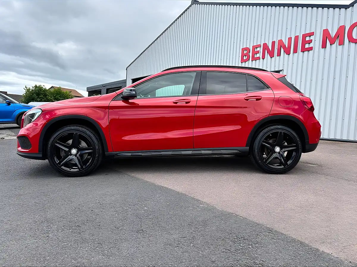 Used 2016 Mercedes-Benz Gla AMG Line Red - Interior and Exterior details 9
