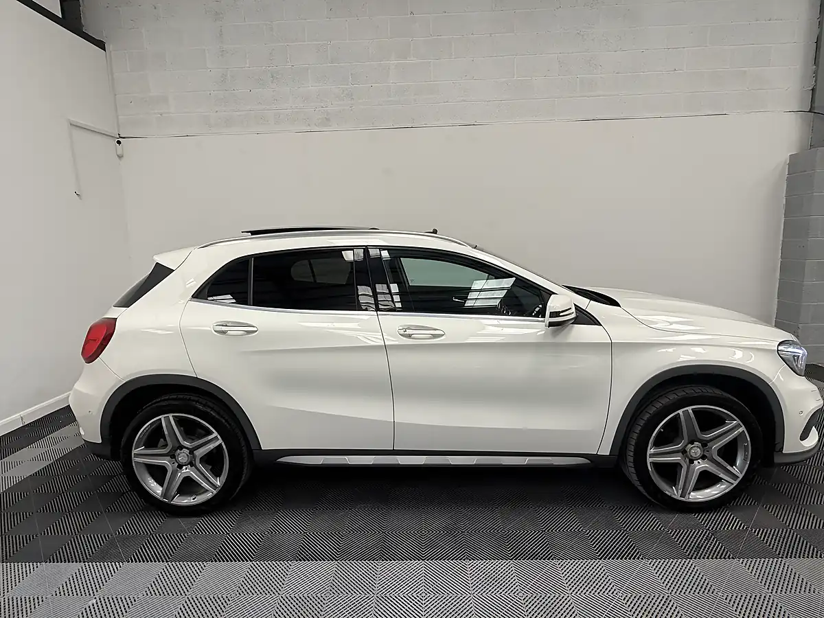 Used 2016 Mercedes-Benz Gla AMG Line White - Interior and Exterior details 7