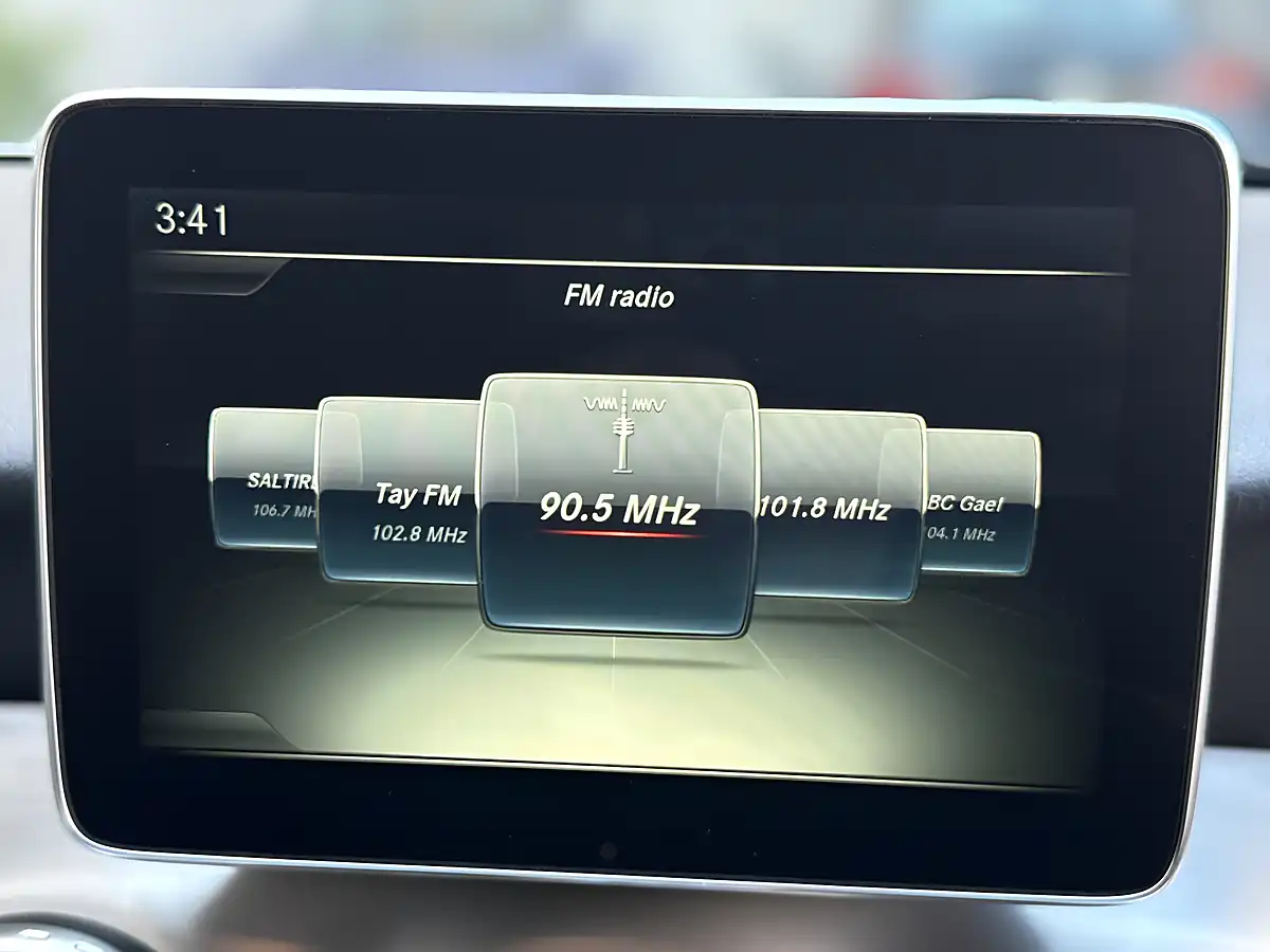 Used 2016 Mercedes-Benz Gla AMG Line White - Interior and Exterior details 17