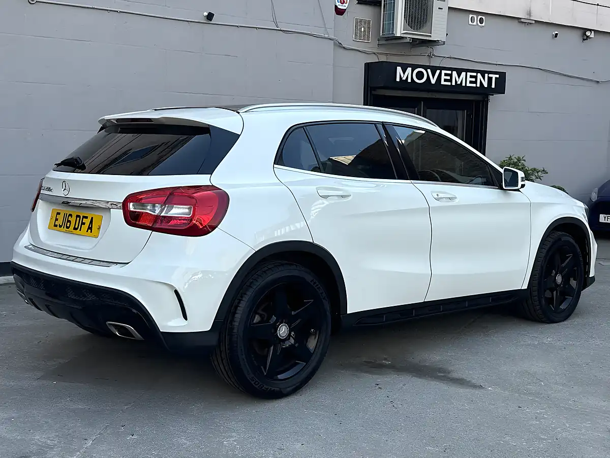 Used 2016 Mercedes-Benz Gla AMG Line White - Interior and Exterior details 4