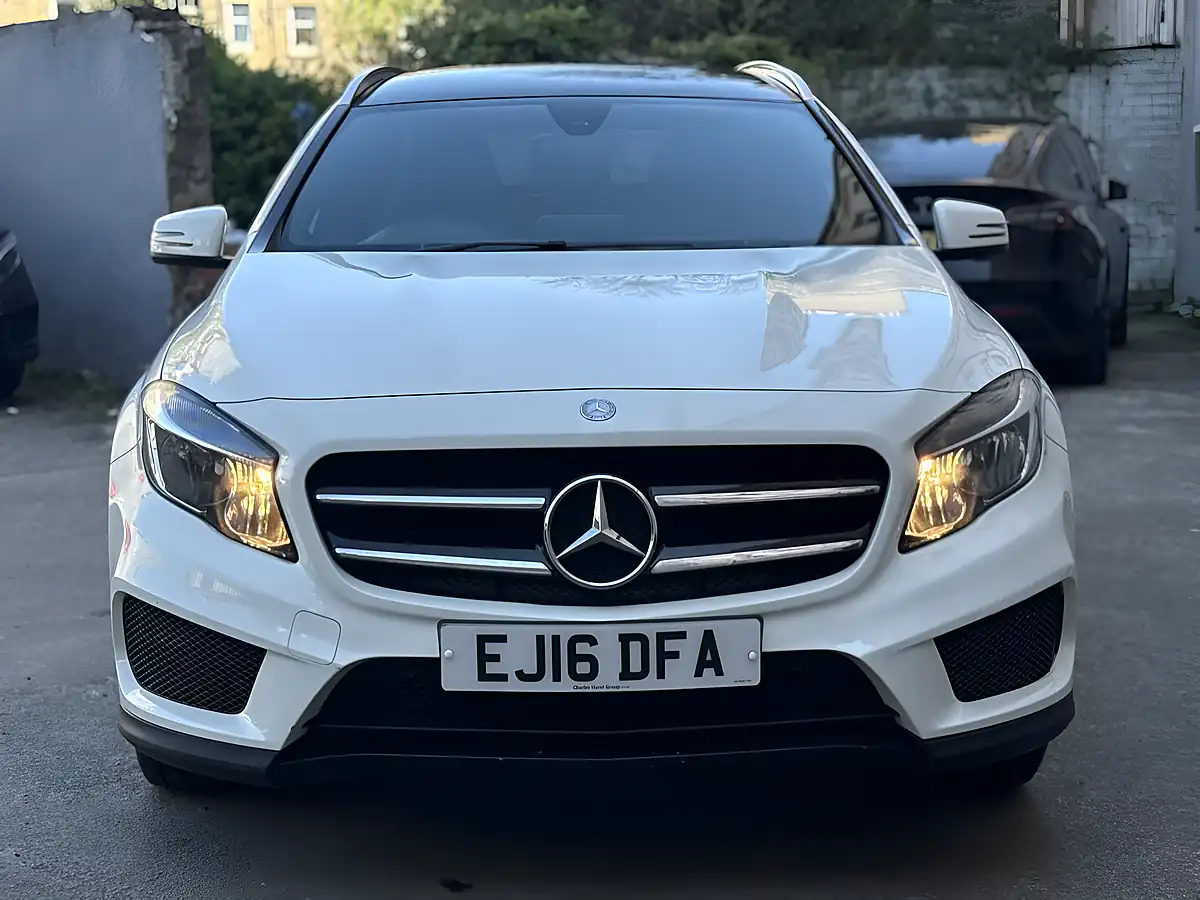 Used 2016 Mercedes-Benz Gla AMG Line White - Interior and Exterior details 7
