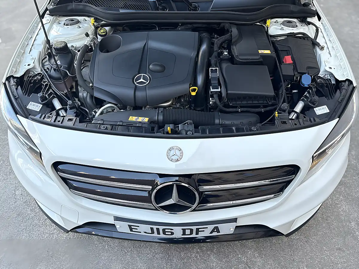Used 2016 Mercedes-Benz Gla AMG Line White - Interior and Exterior details 9