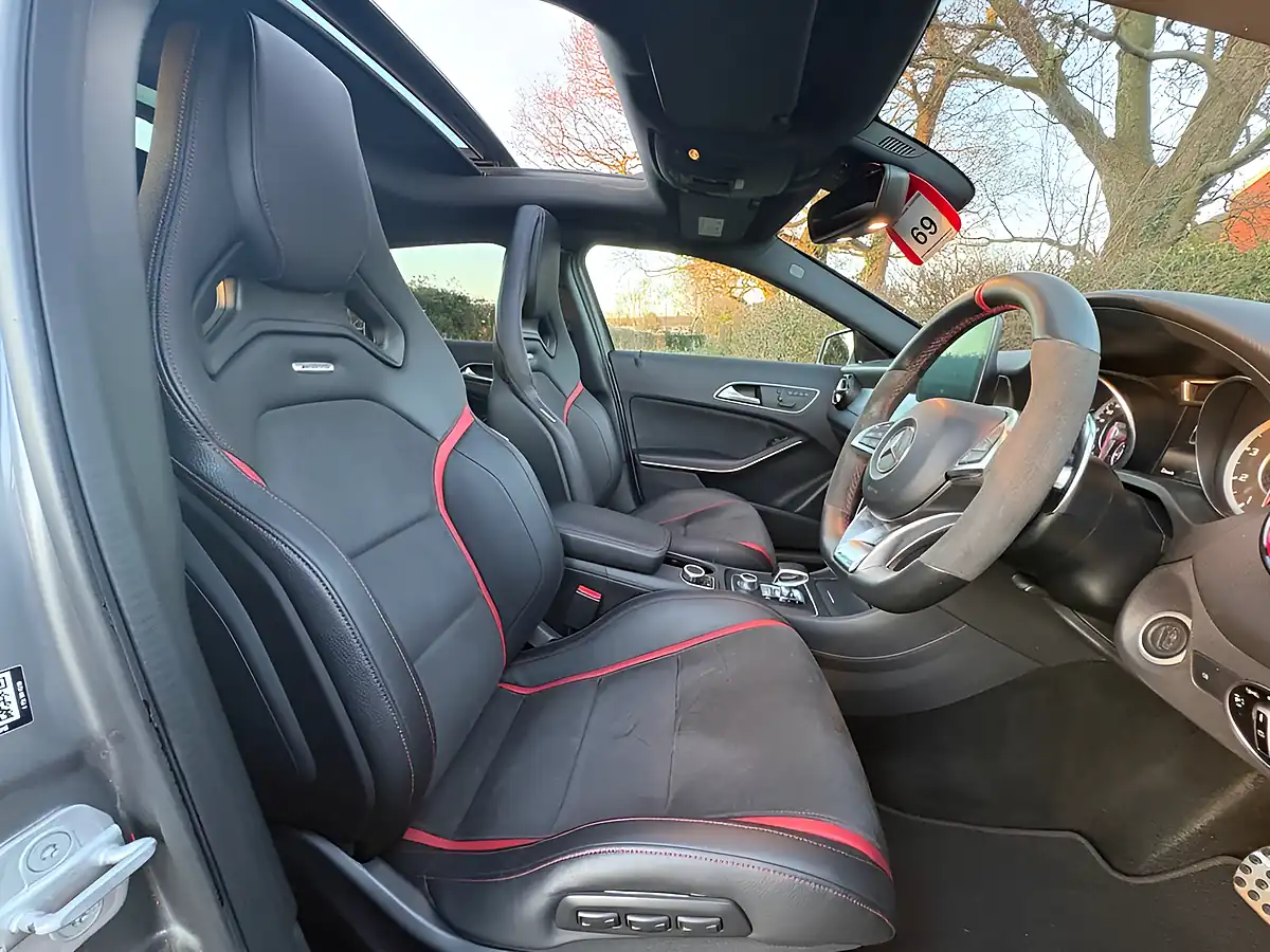 Used 2016 Mercedes-Benz Gla Premium Grey - Interior and Exterior details 9