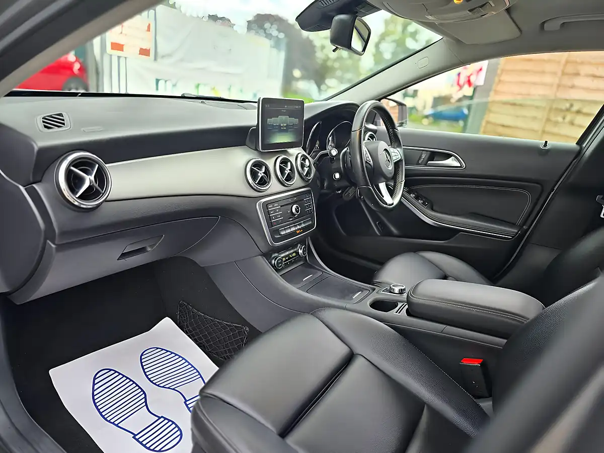 Used 2016 Mercedes-Benz Gla Sport Grey - Interior and Exterior details 11