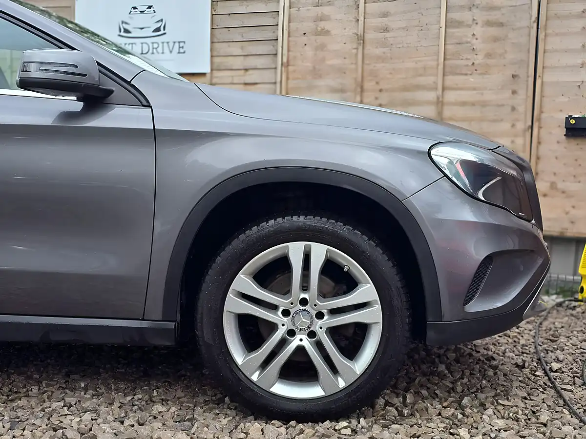Used 2016 Mercedes-Benz Gla Sport Grey - Interior and Exterior details 16