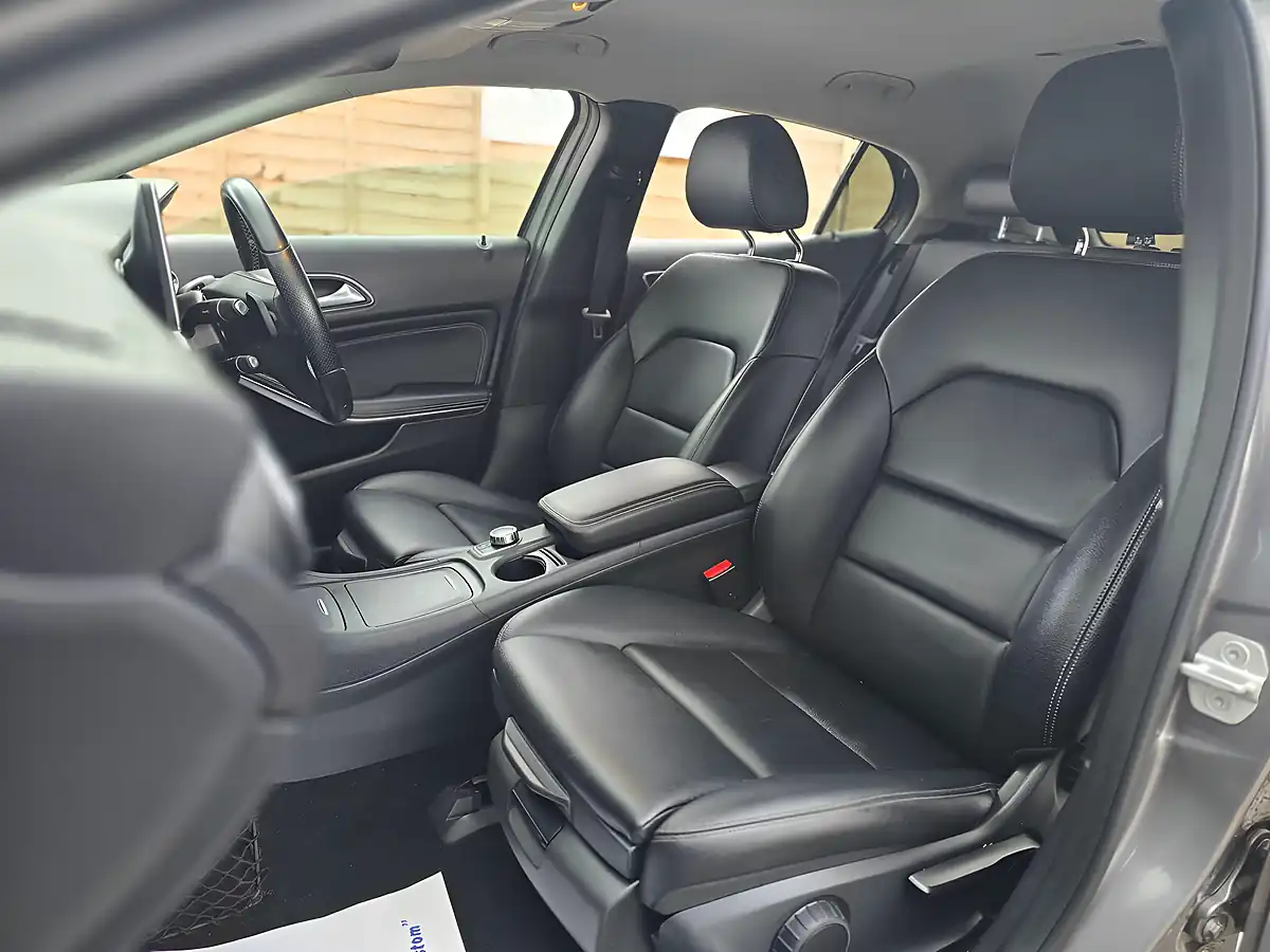 Used 2016 Mercedes-Benz Gla Sport Grey - Interior and Exterior details 18