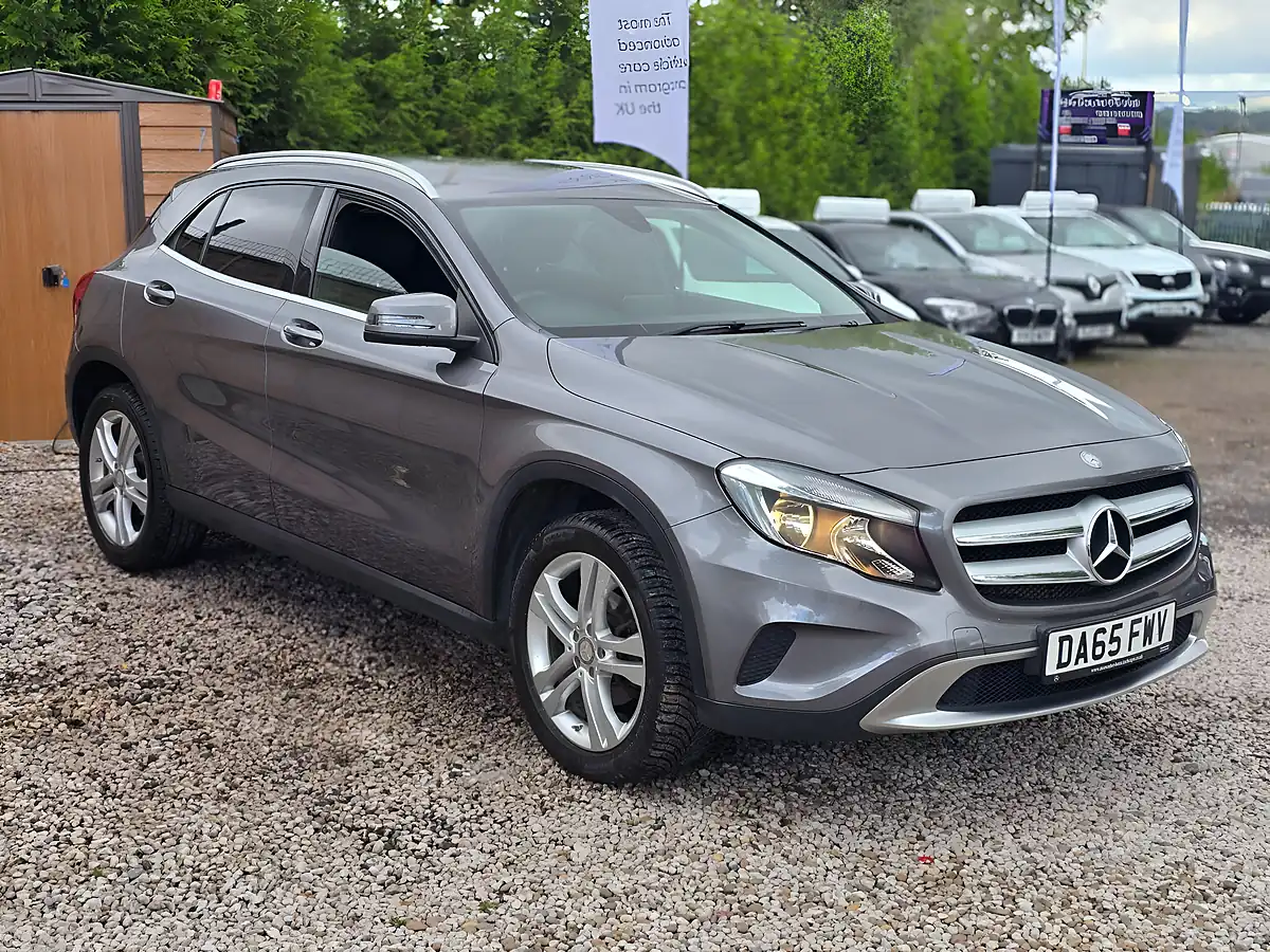 Used 2016 Mercedes-Benz Gla Sport Grey - Interior and Exterior details 7