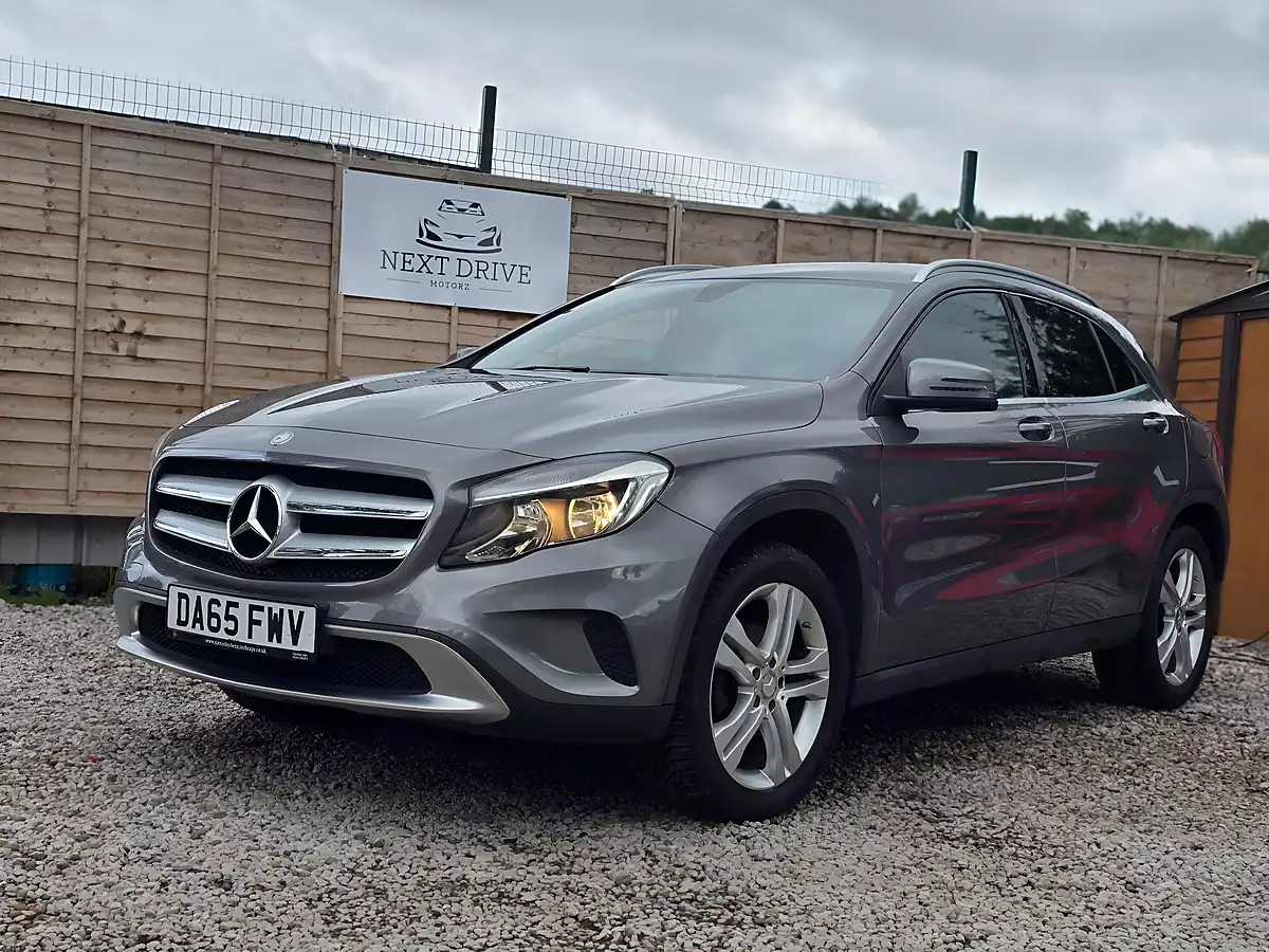 Used 2016 Mercedes-Benz Gla Sport Grey - Interior and Exterior details 9