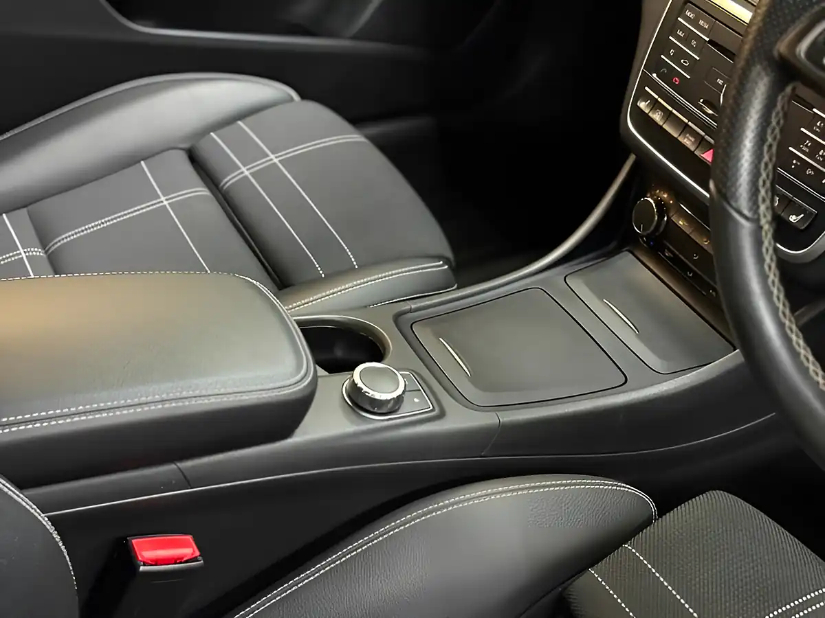 Used 2016 Mercedes-Benz Gla Sport (premium) Black - Interior and Exterior details 13