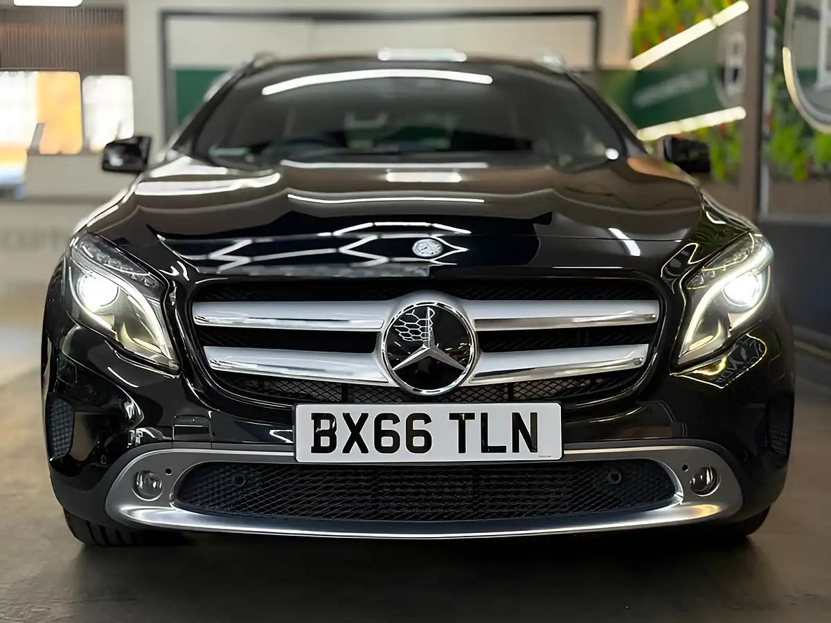 Used 2016 Mercedes-Benz Gla Sport (premium) Black - Interior and Exterior details 4