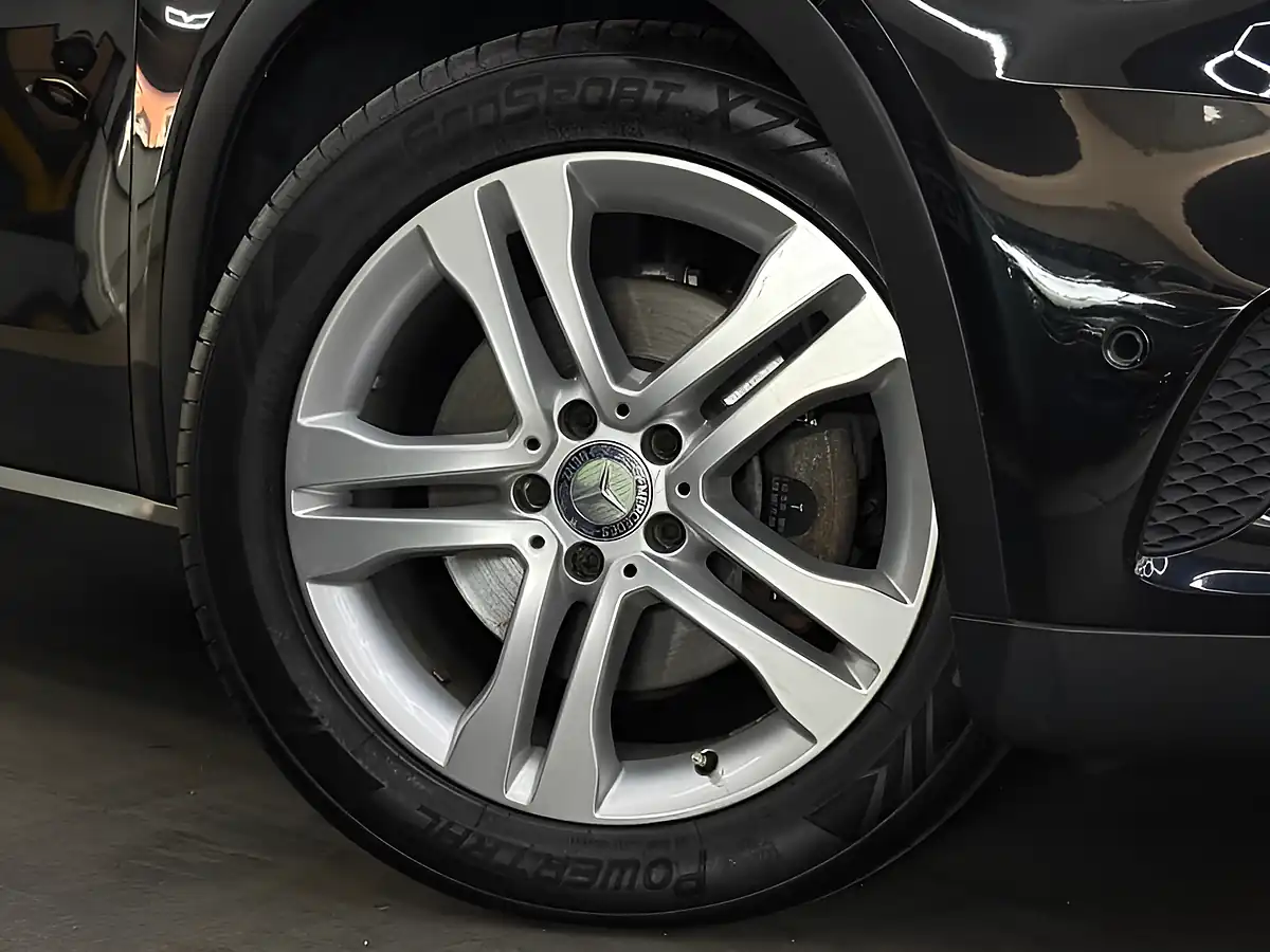Used 2016 Mercedes-Benz Gla Sport (premium) Black - Interior and Exterior details 6