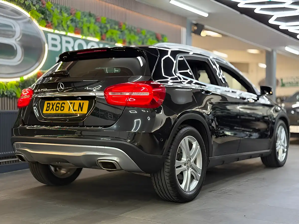 Used 2016 Mercedes-Benz Gla Sport (premium) Black - Interior and Exterior details 7