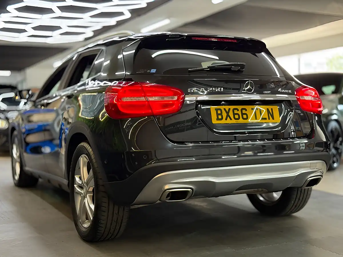 Used 2016 Mercedes-Benz Gla Sport (premium) Black - Interior and Exterior details 9