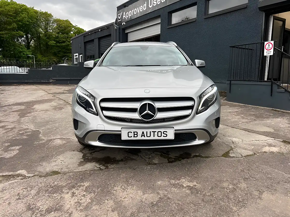 Used 2016 Mercedes-Benz Gla Sport (premium) Silver - Interior and Exterior details 2