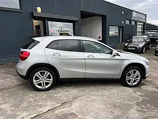 Used 2016 Mercedes-Benz Gla Sport (premium) Silver - Interior and Exterior details 3