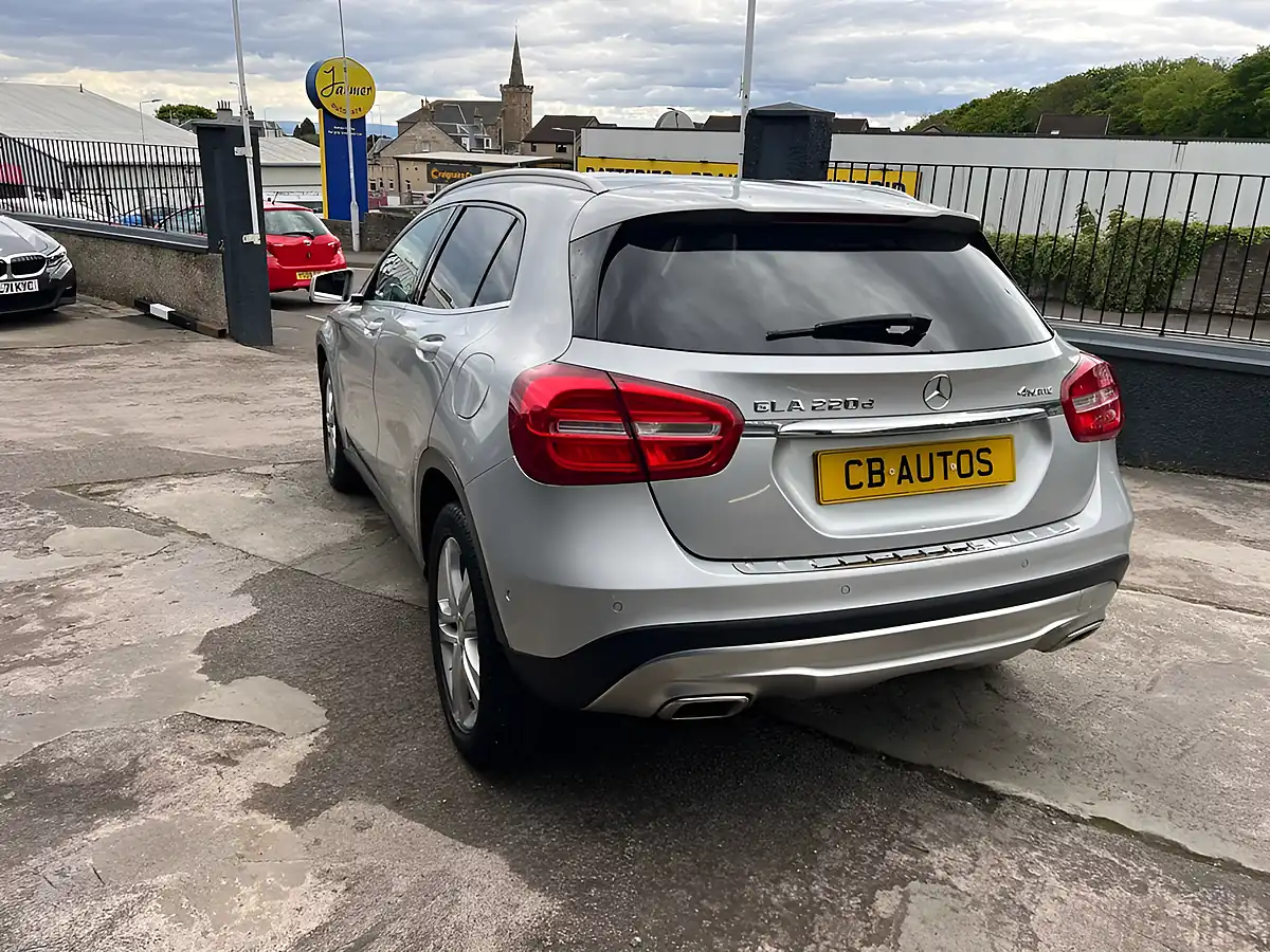 Used 2016 Mercedes-Benz Gla Sport (premium) Silver - Interior and Exterior details 6