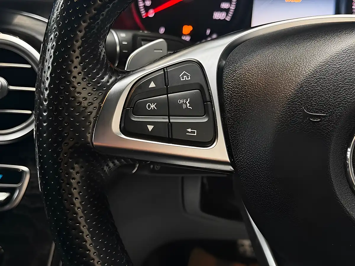 Used 2016 Mercedes-Benz Glc AMG Line Grey - Interior and Exterior details 13
