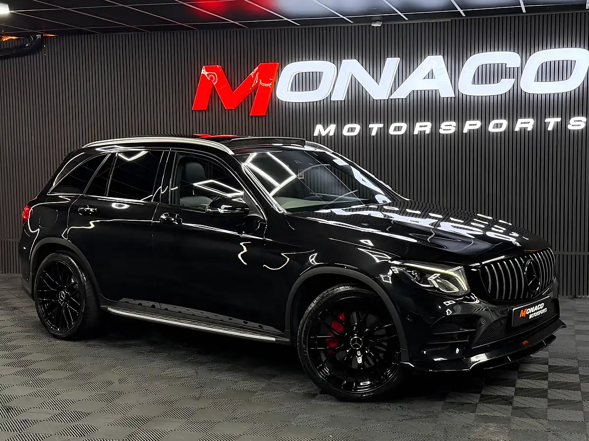 Used 2016 Mercedes-Benz Glc AMG Line (premium) Black - Front View