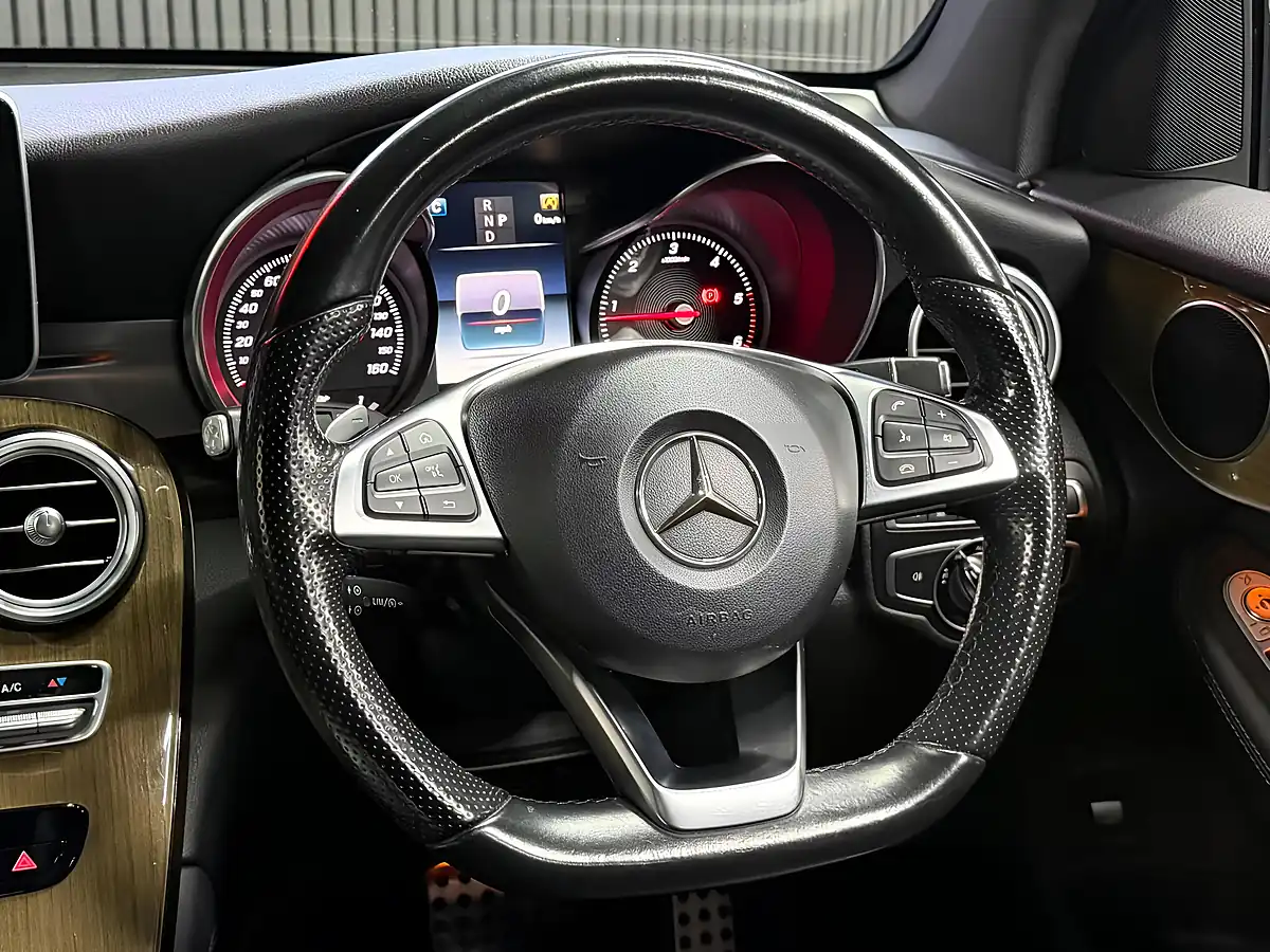 Used 2016 Mercedes-Benz Glc AMG Line (premium) Black - Interior and Exterior details 13