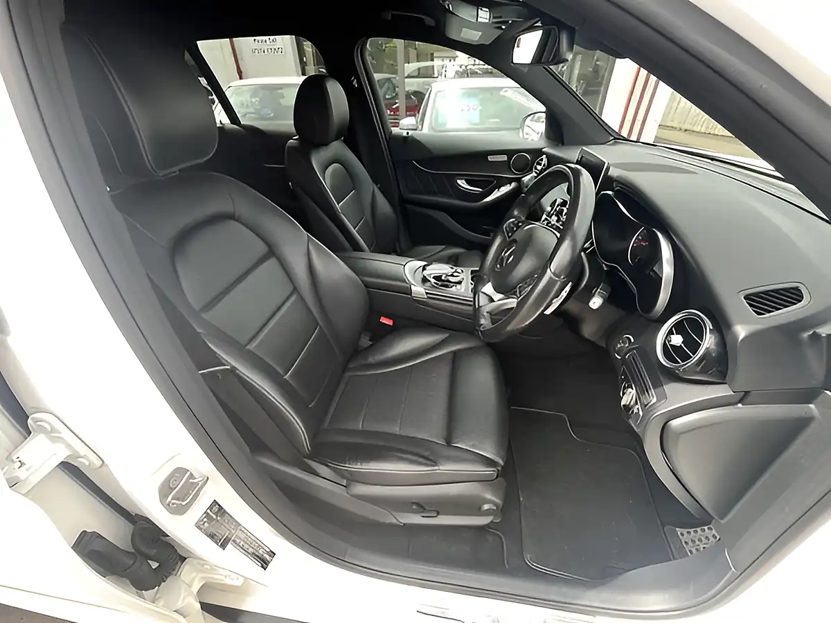 Used 2016 Mercedes-Benz Glc AMG Line White - Interior and Exterior details 3