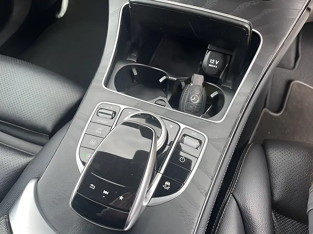 Used 2016 Mercedes-Benz Glc AMG Line White - Interior and Exterior details 9