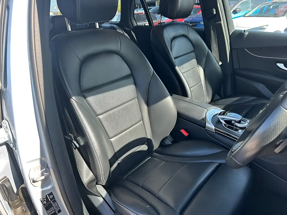 Used 2016 Mercedes-Benz Glc Sport (premium Plus) Silver - Interior and Exterior details 10