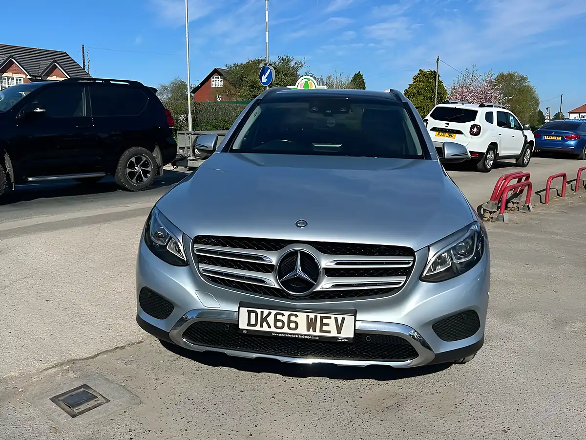 Used 2016 Mercedes-Benz Glc Sport (premium Plus) Silver - Interior and Exterior details 8