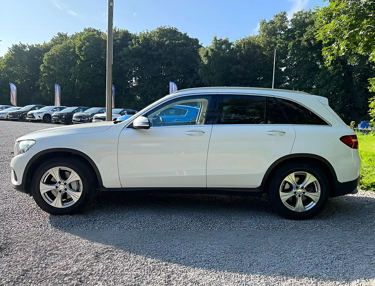 Used 2016 Mercedes-Benz Glc Sport Premium White - Interior and Exterior details 6