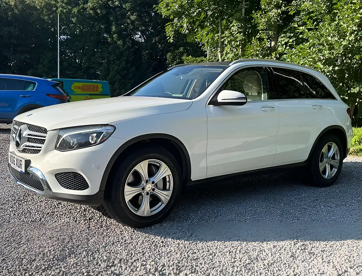 Used 2016 Mercedes-Benz Glc Sport Premium White - Interior and Exterior details 7