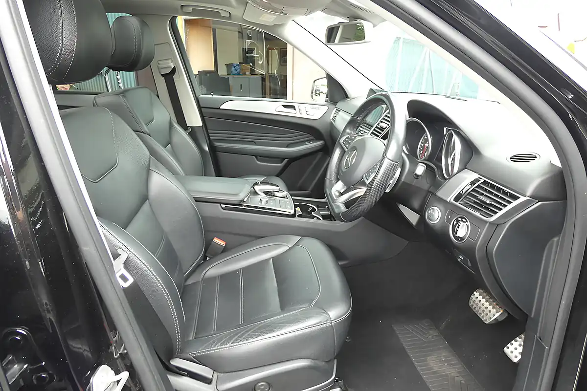 Used 2016 Mercedes-Benz Gle AMG Line Black - Interior and Exterior details 8